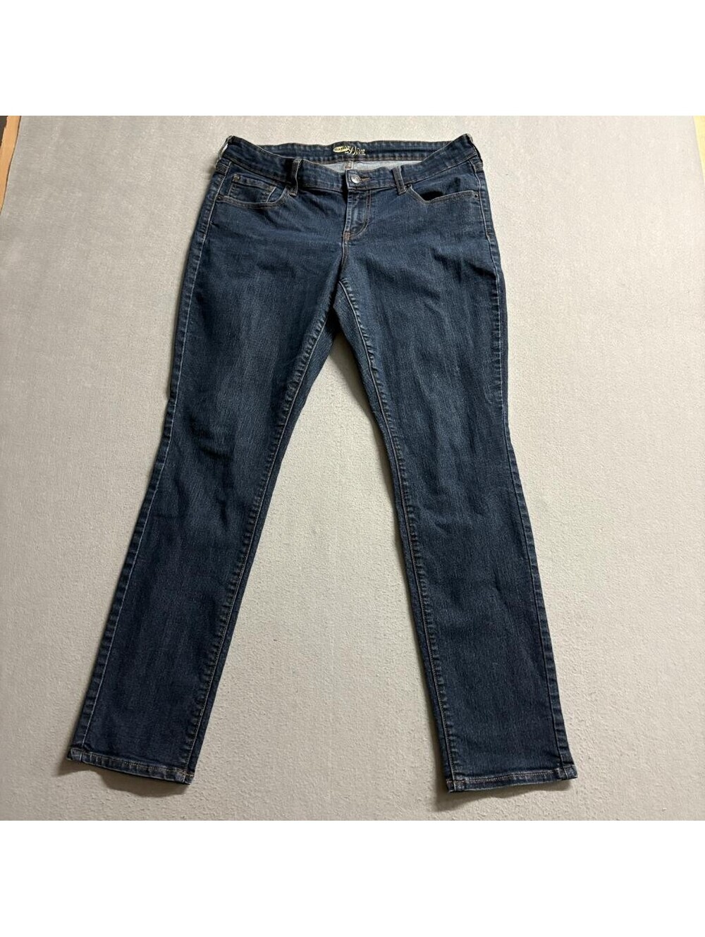 Old Navy The Diva Jeans Womens 12 Regular Dark Wash Blue Denim Stretch Straight
